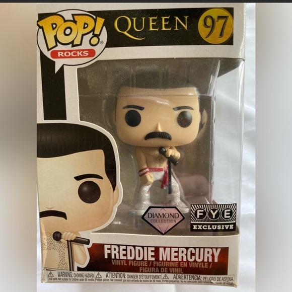 9 piece set NIB Queen Pop Rocks - Picture 3 of 9